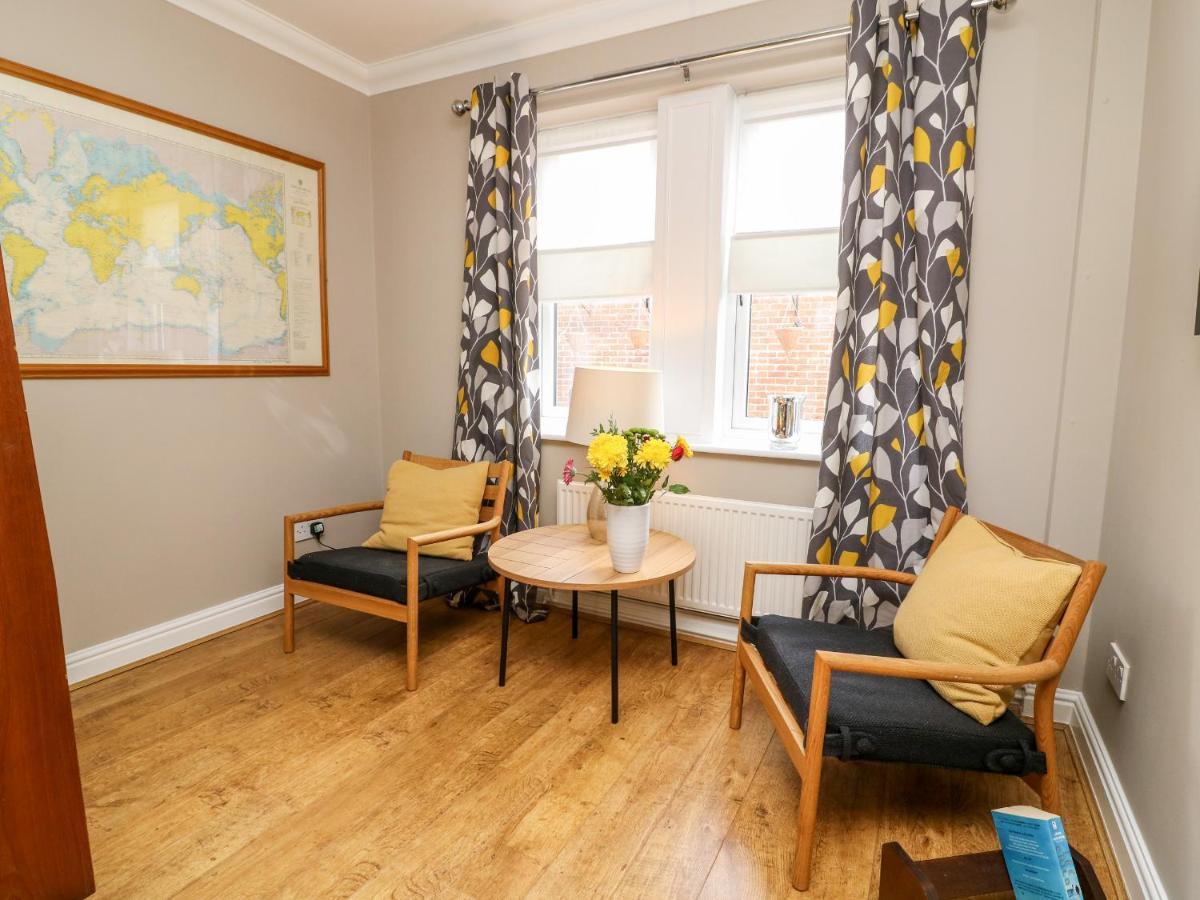 8 Williamson Drive Villa Рипън Екстериор снимка